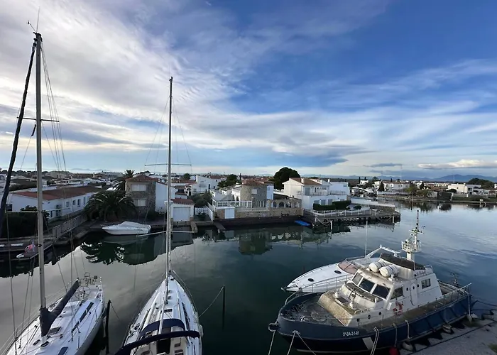 Apartamento En Roses Con Vistas Al Canal Y Piscina